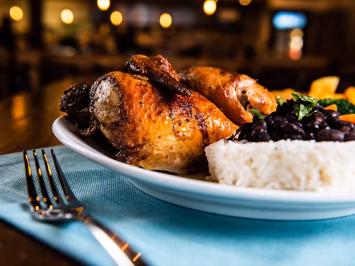 ¼ Chicken (White) +2 sides